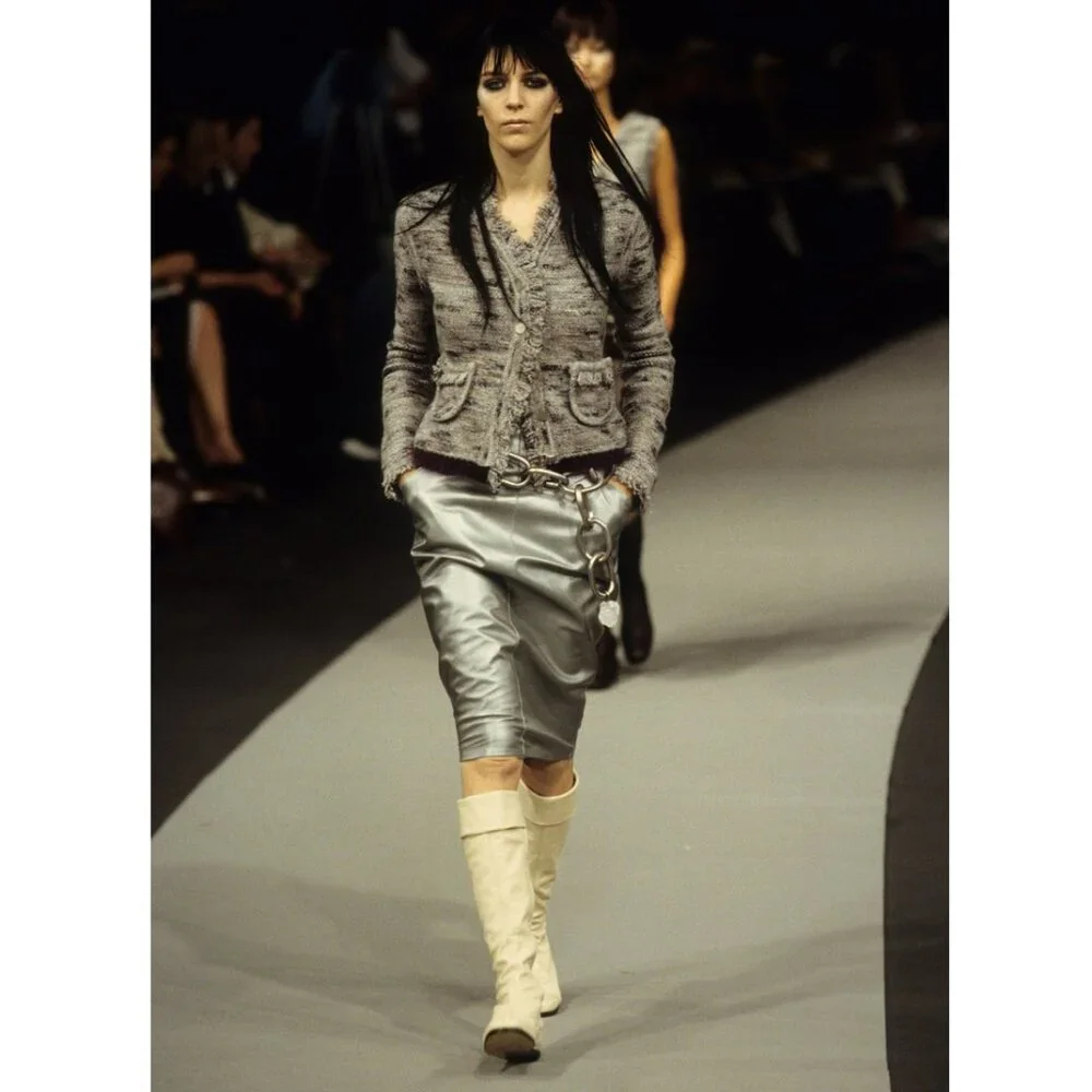 Vintage Chanel 1999 Fall Runway Grey Wool Fringe Sweater - FR 40